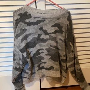 American Eagle sweater